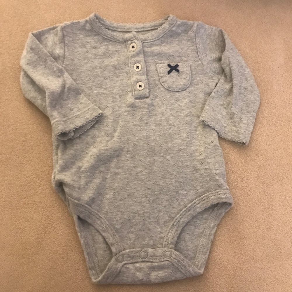 🎈5/$5 Long Sleeve Grey Eyelet Onesie